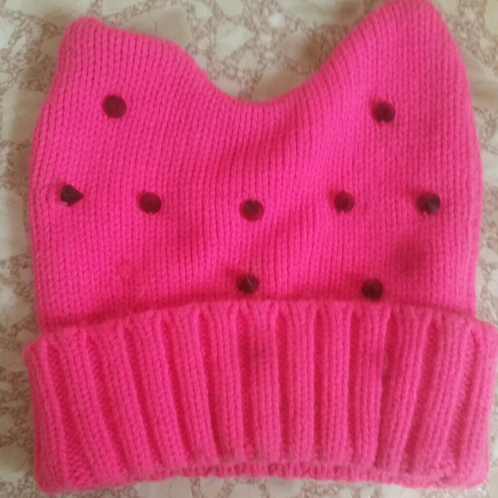 BRIGHT PINK HAT